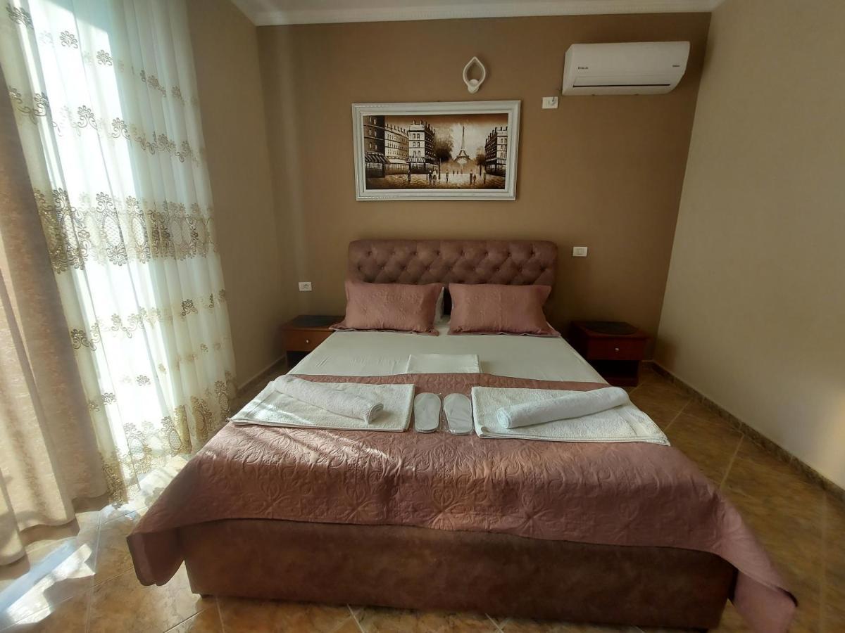 Hotel Fama Shkallnur Exterior foto