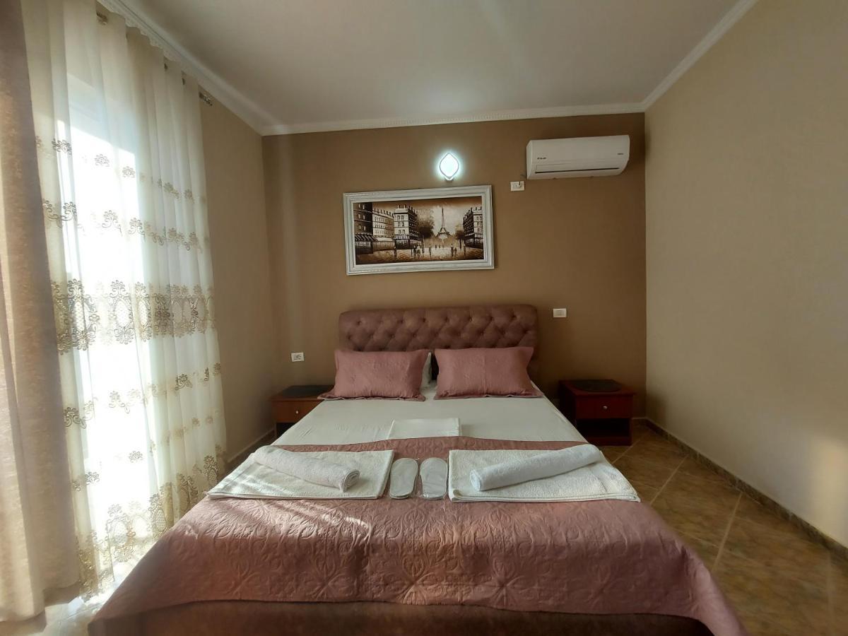 Hotel Fama Shkallnur Exterior foto