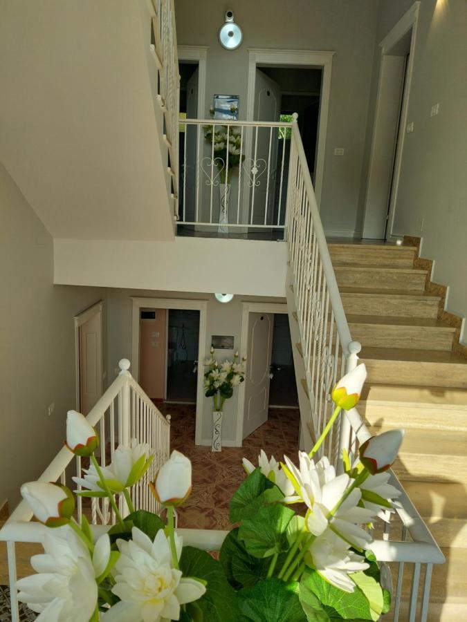 Hotel Fama Shkallnur Exterior foto