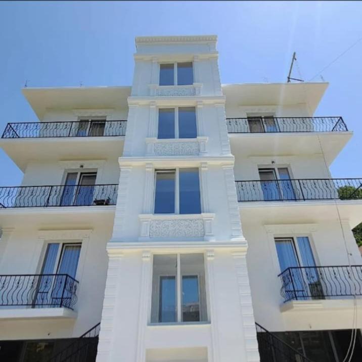 Hotel Fama Shkallnur Exterior foto