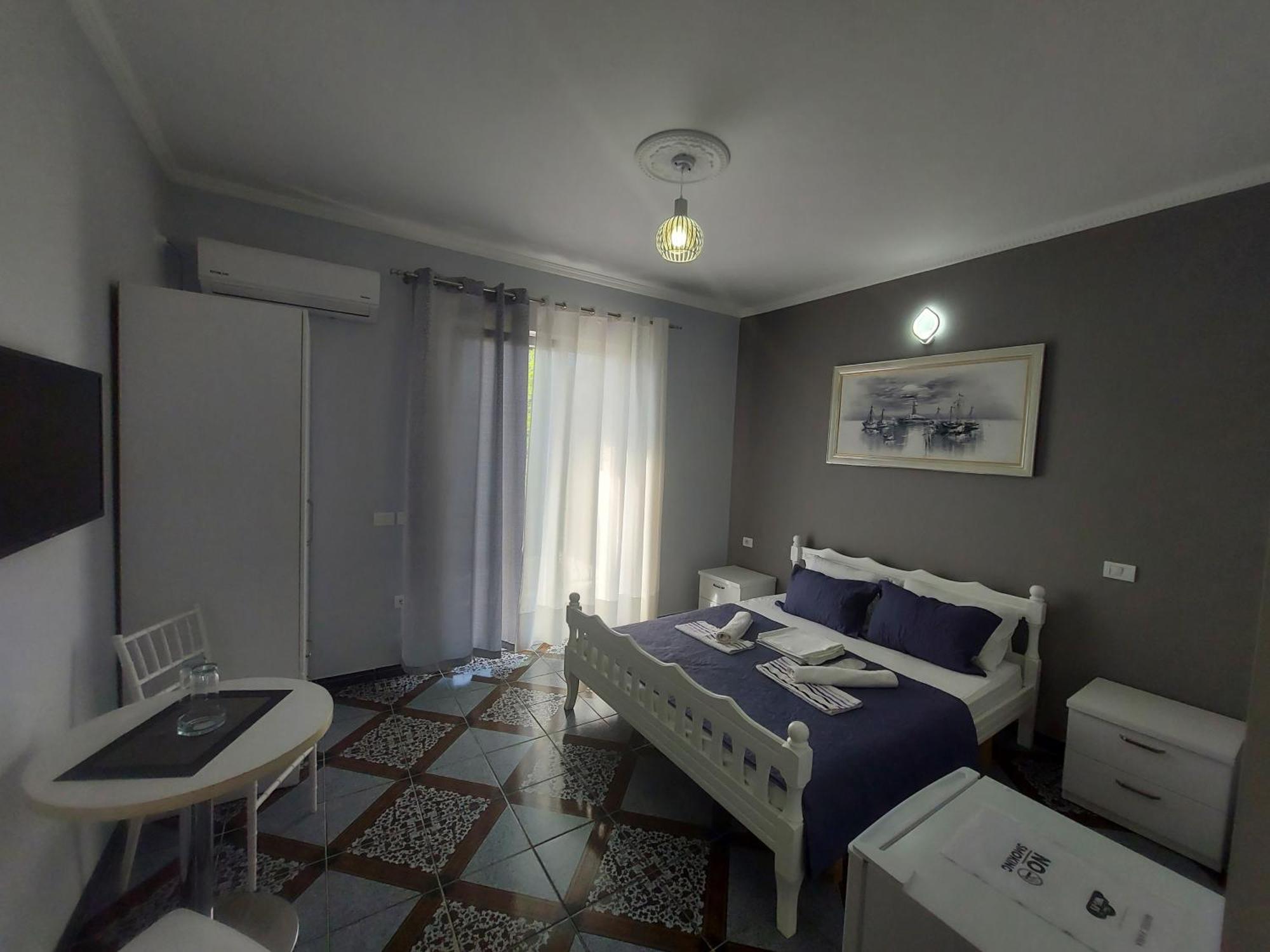 Hotel Fama Shkallnur Exterior foto